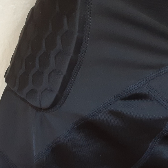 Tuoy padded compression protective shirt - Picture 7 of 9